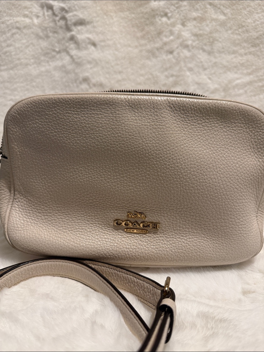 Coach Medium Jamie Camera Crossbody Bag In Chalk 18 - Picture 3 of 10